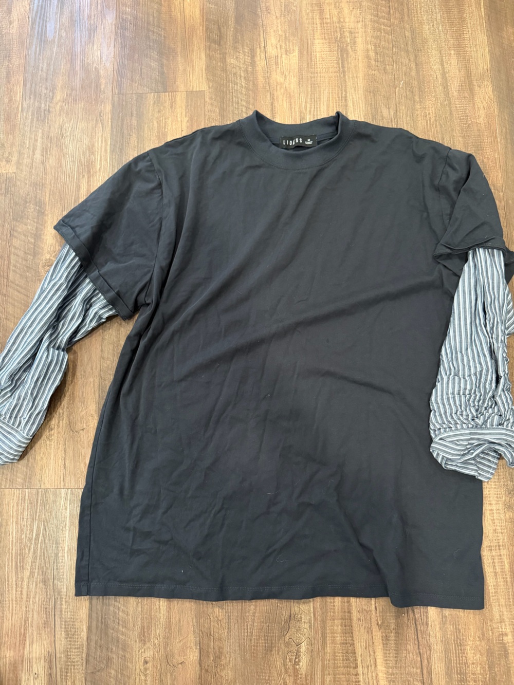 Lioness Oversized Black Short-Sleeve Tee with Gray Striped Layered Sleeves